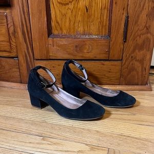 Black Madewell Suede Low Heels with Ankle Strap, Size 7